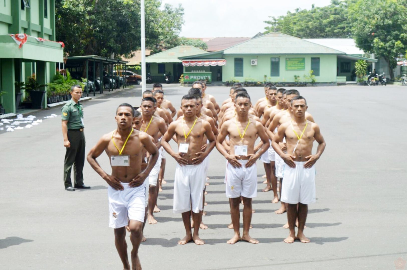 Rekrutmen Santri dan Lintas Agama TNI AD